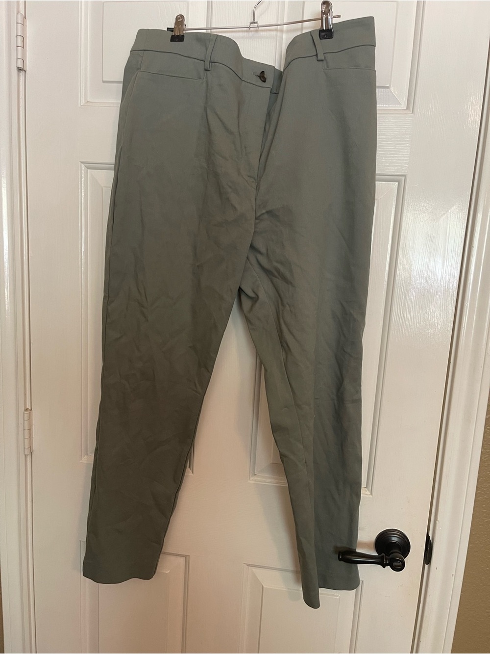 LOFT The Sutton Skinny Olive Pants